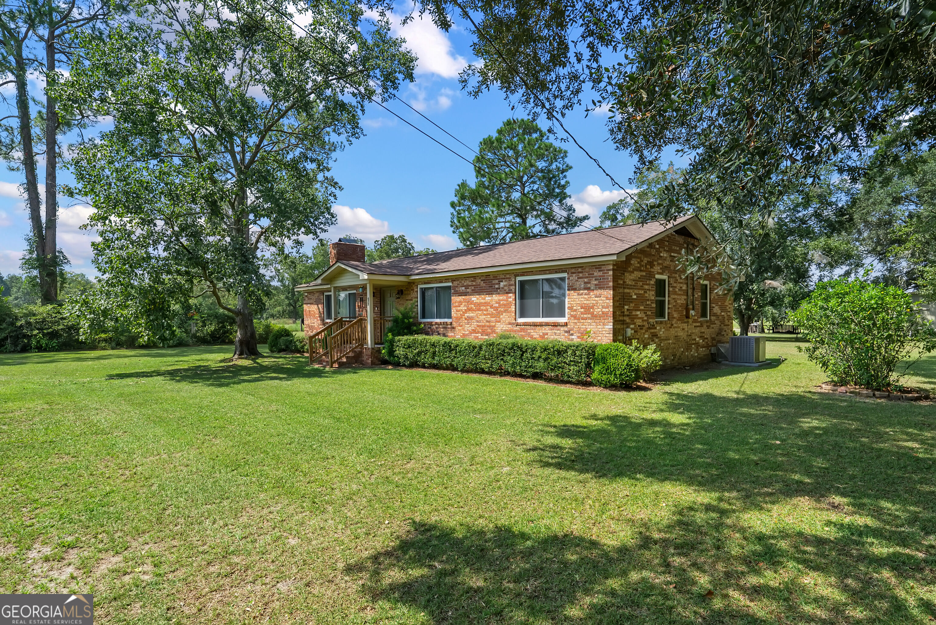 677 Palmer Road Property Photo 2