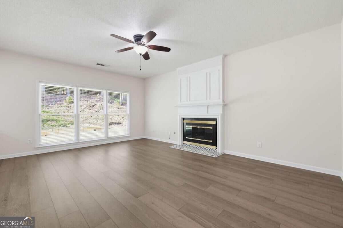 10920 Glenbarr Drive Property Photo 17