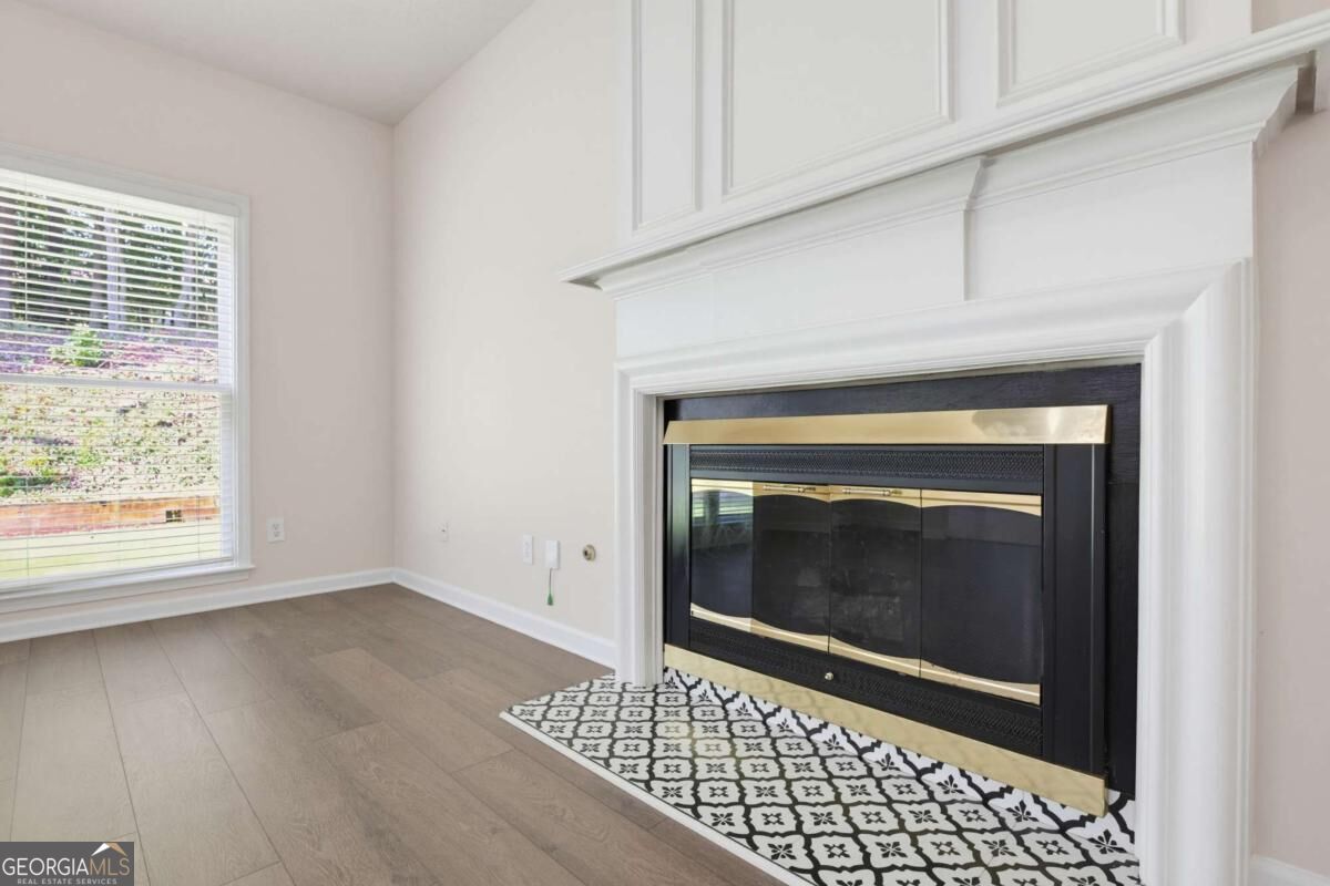 10920 Glenbarr Drive Property Photo 18