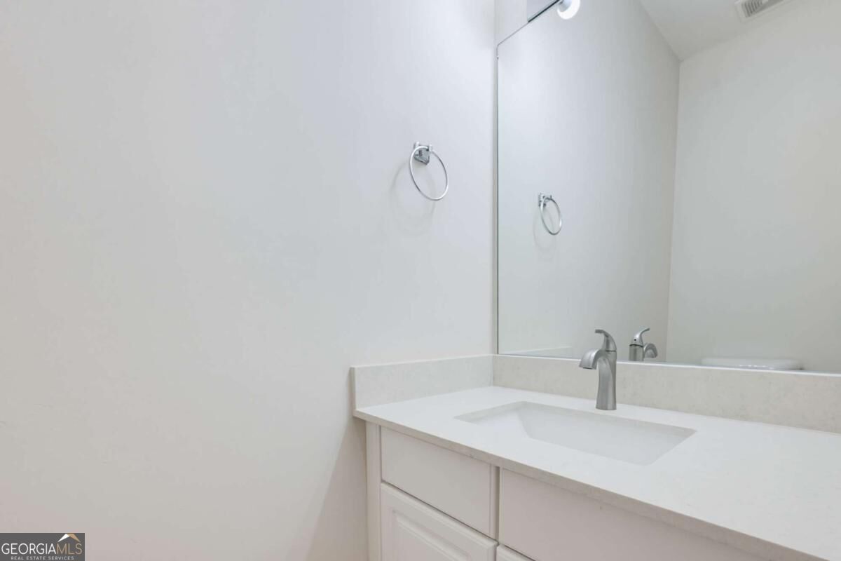 10920 Glenbarr Drive Property Photo 19