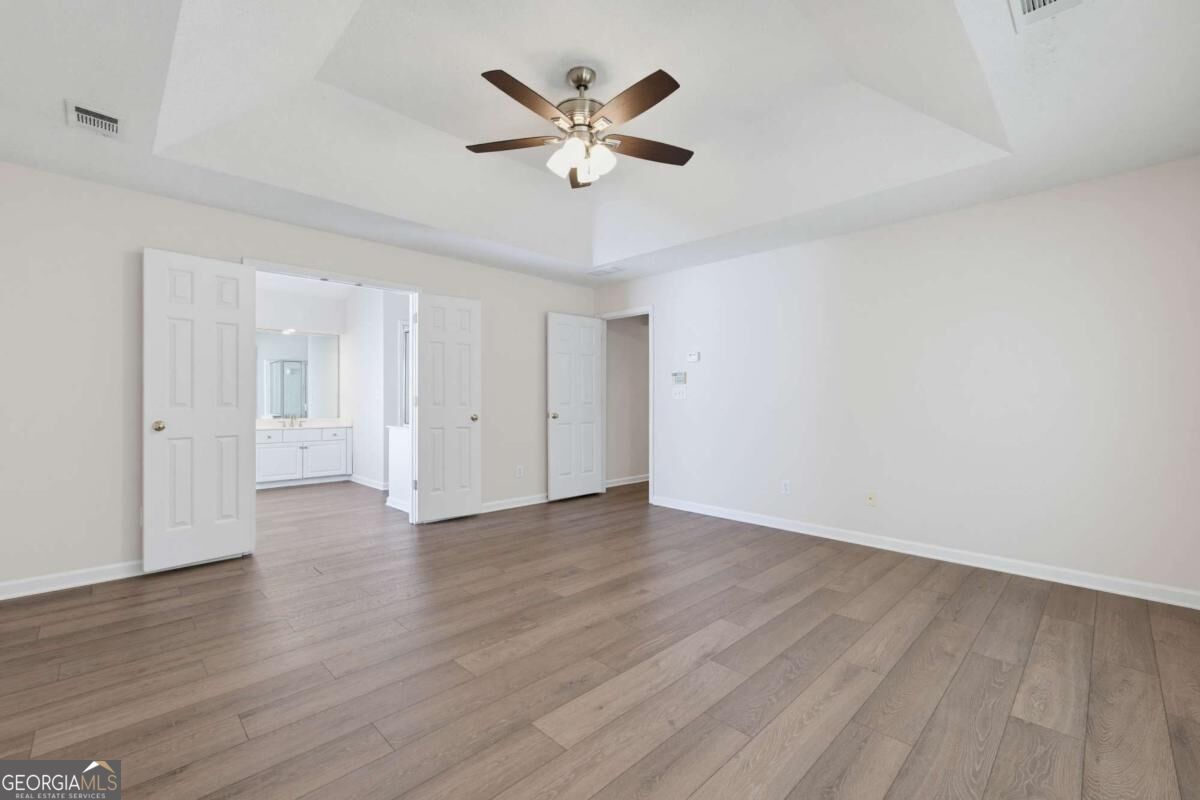 10920 Glenbarr Drive Property Photo 24