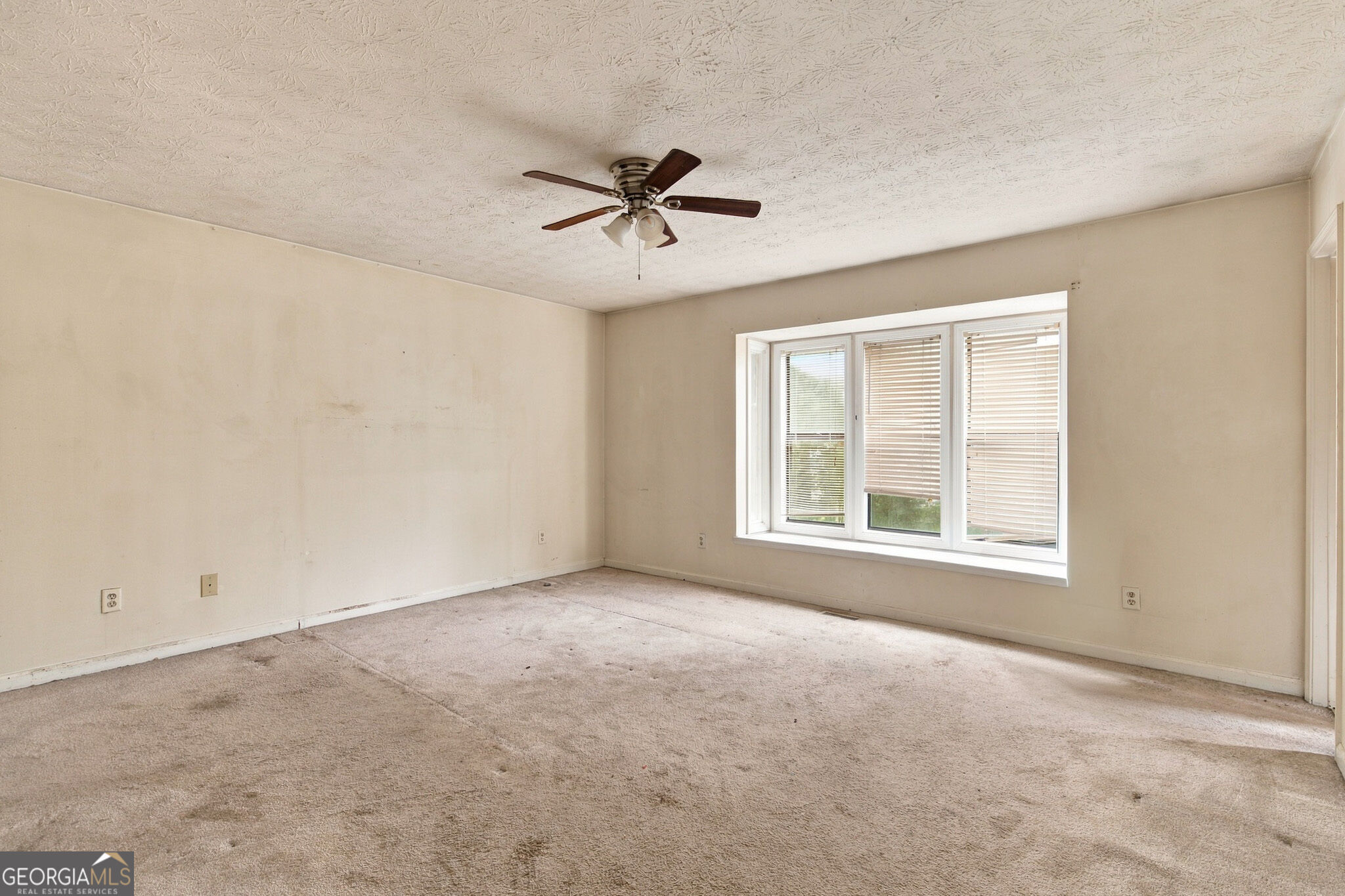 371 Saint Simons Cove Property Photo 10