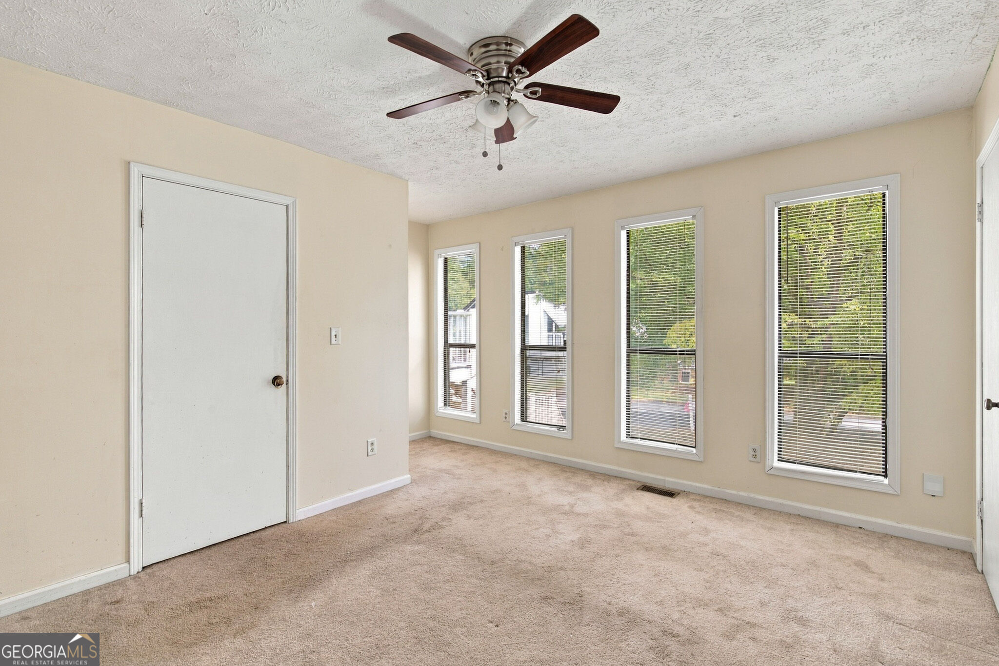 371 Saint Simons Cove Property Photo 20