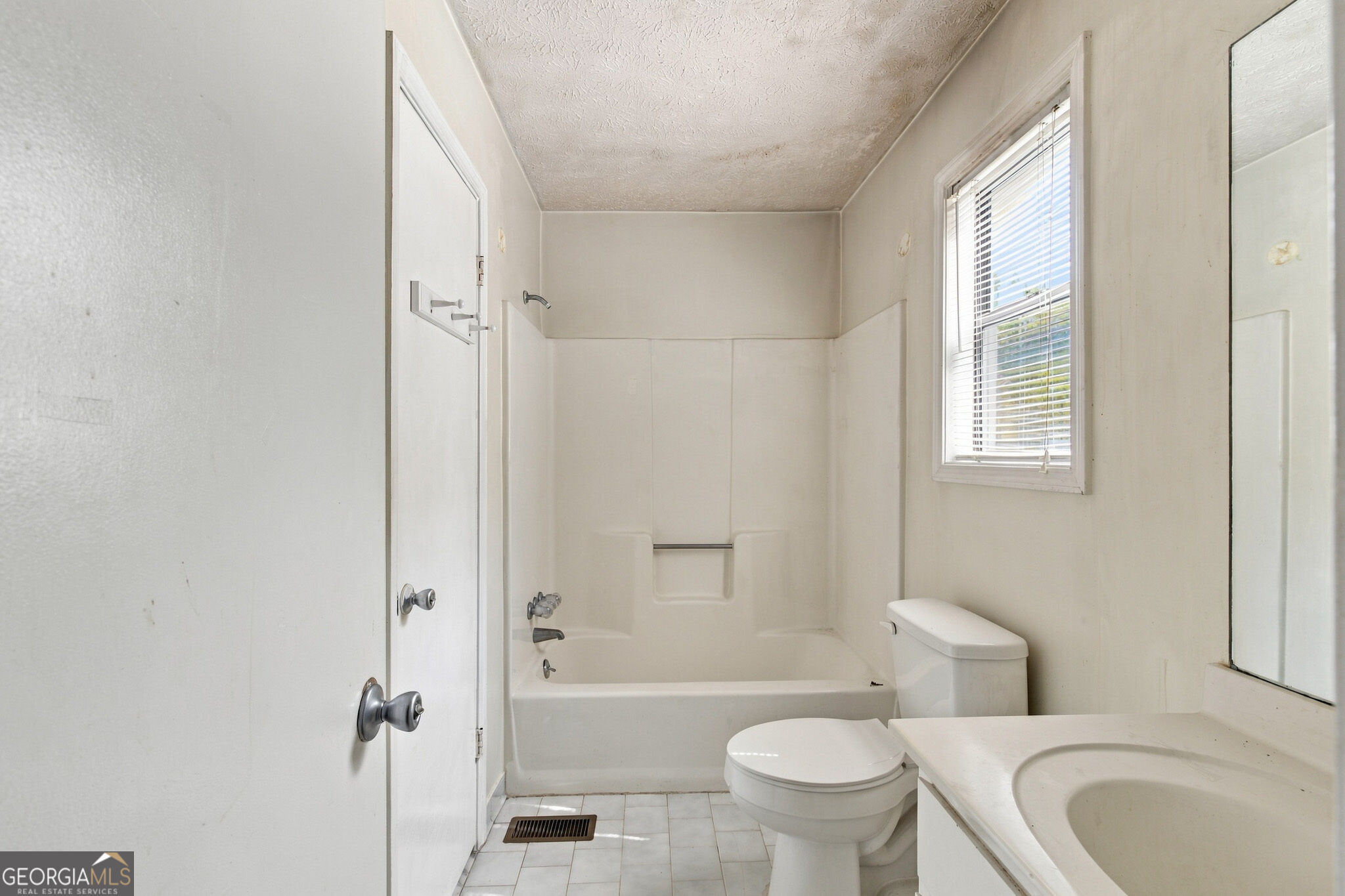 371 Saint Simons Cove Property Photo 22