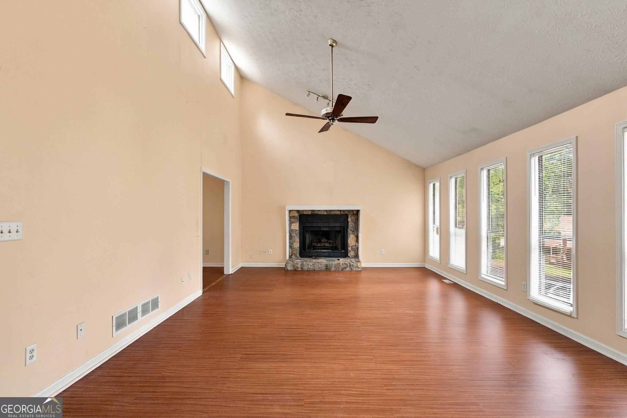371 Saint Simons Cove Property Photo 34