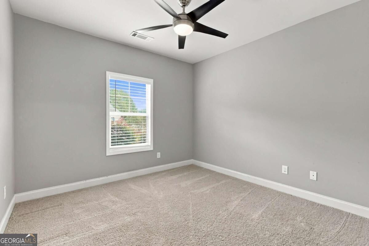 17 Hartwell Lane Property Photo 17