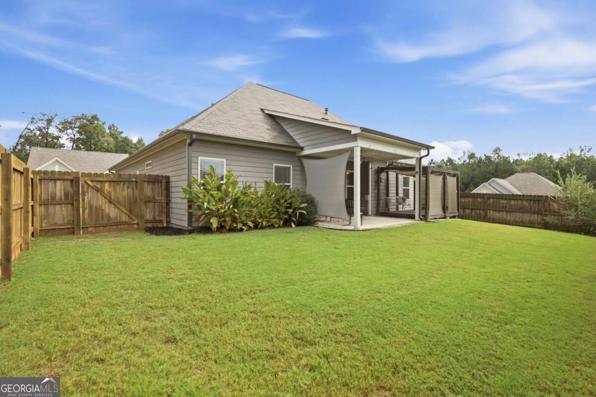 17 Hartwell Lane Property Photo 19