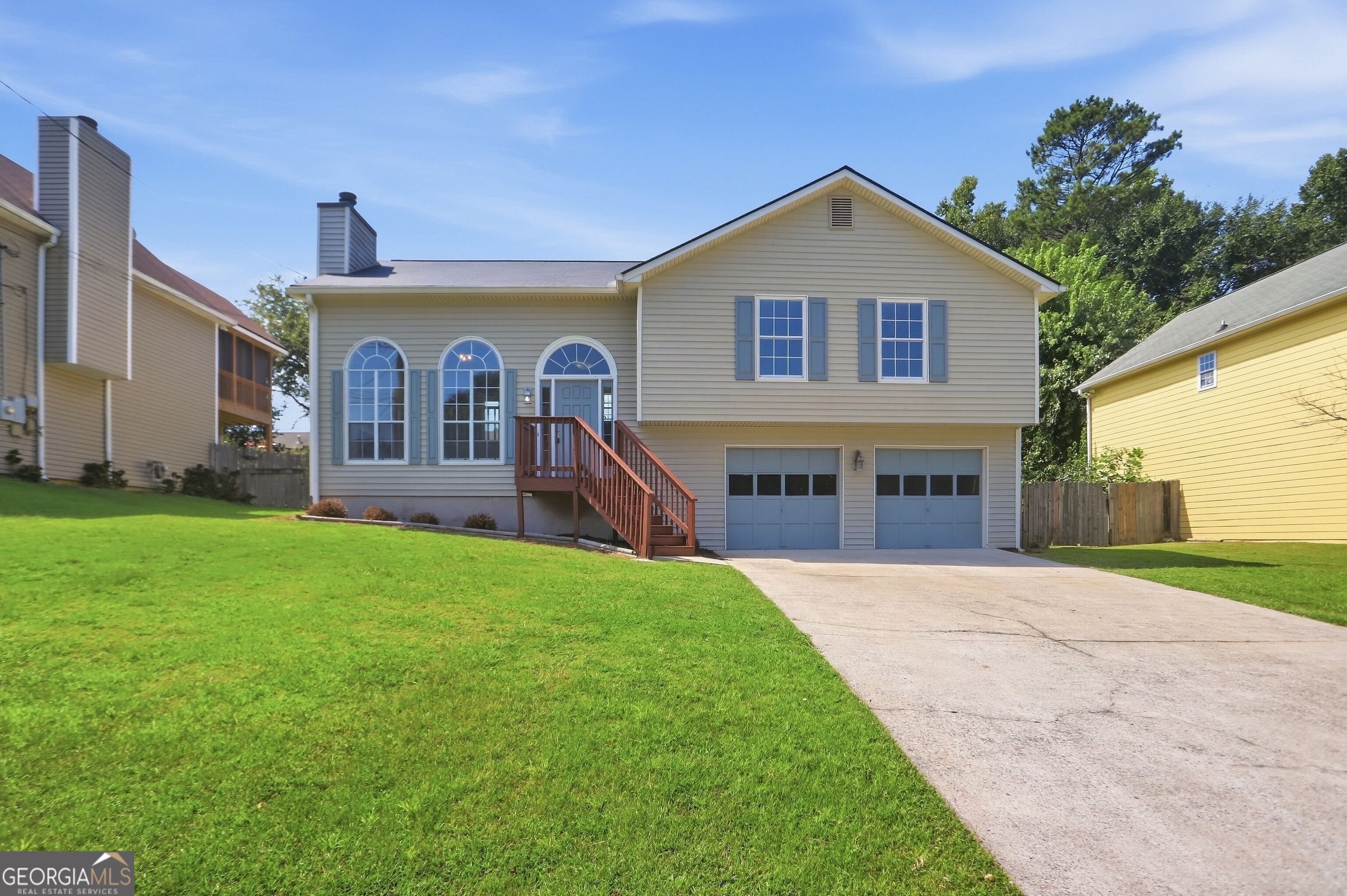 5430 Princeton Oaks Drive Property Photo 1