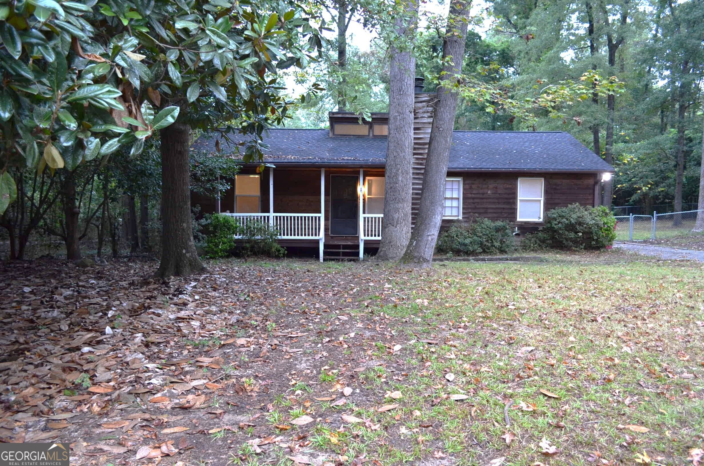 1136 S Confederate Drive Property Photo 1