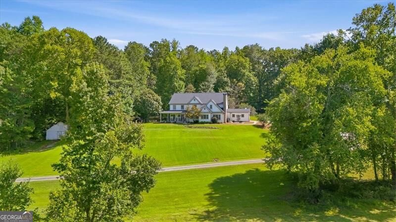 1828 Austin Bridge Road Property Photo 3