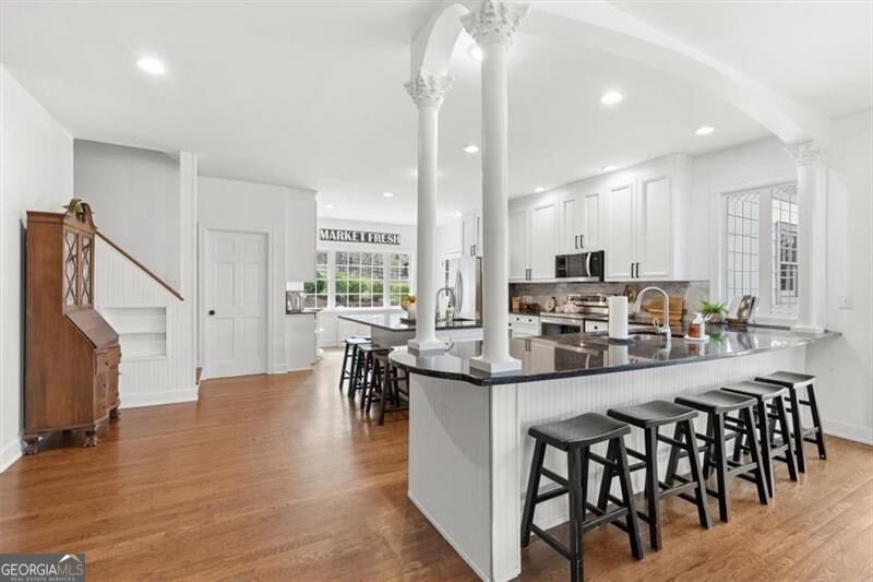 1828 Austin Bridge Road Property Photo 15