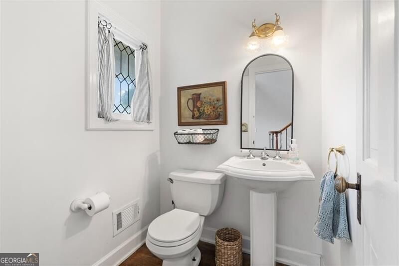 1828 Austin Bridge Road Property Photo 24