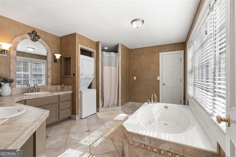 1828 Austin Bridge Road Property Photo 37