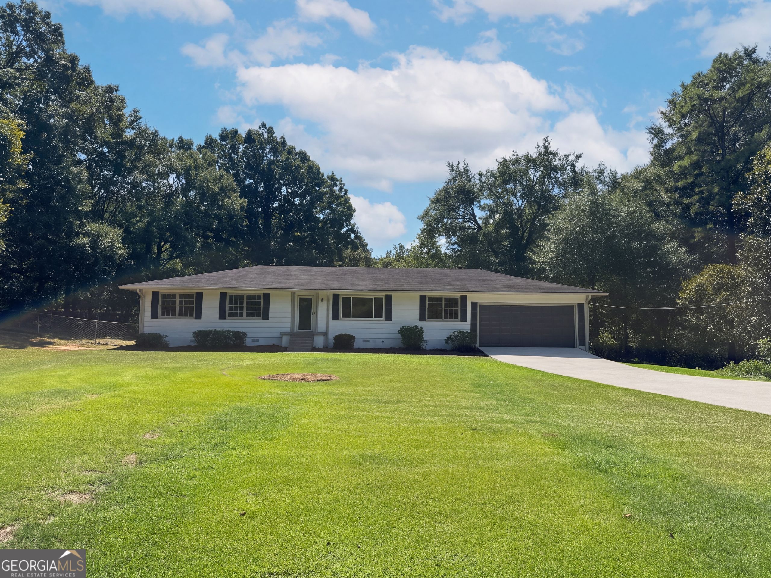 3089 Linecrest Road Property Photo 1