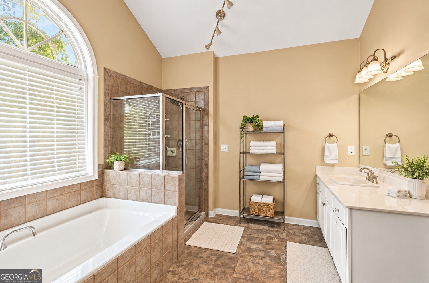 400 Forest Creek Court Property Photo 76