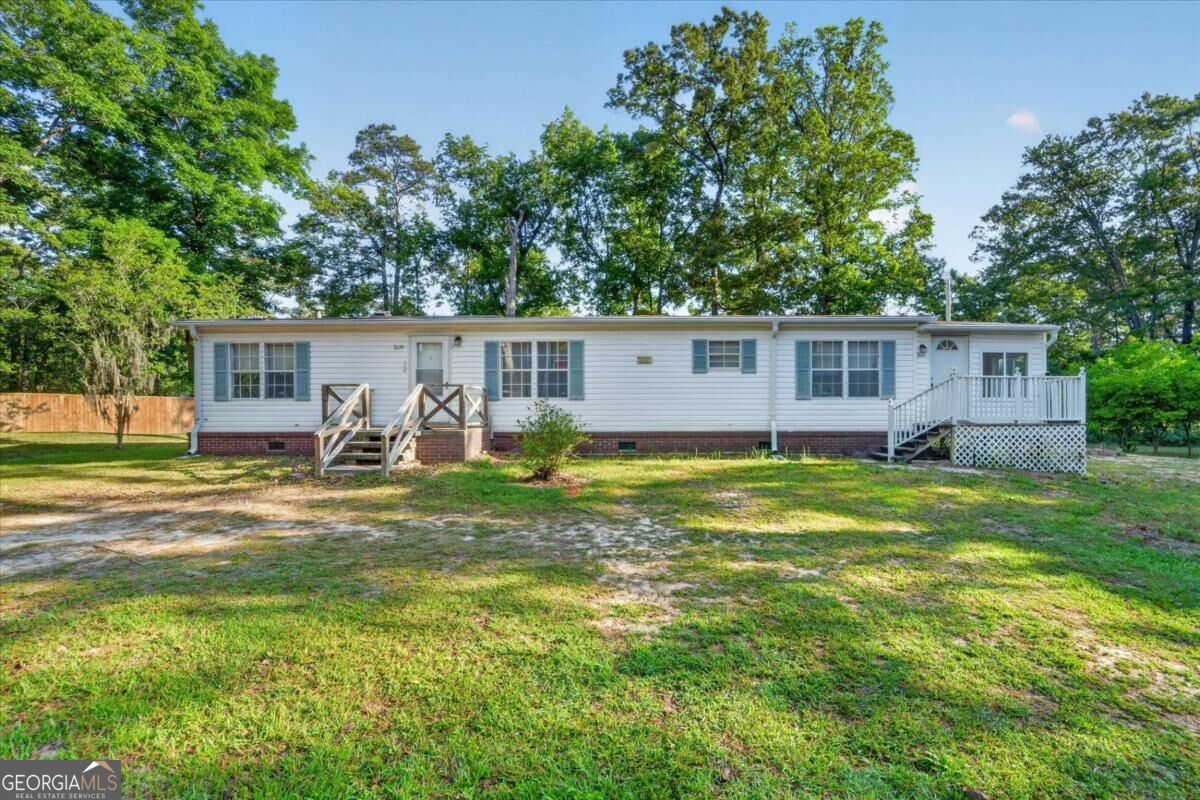300 Deer Trail Lane Property Photo 1