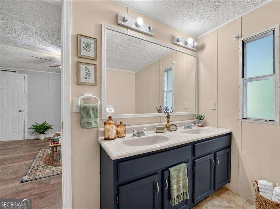 300 Deer Trail Lane Property Photo 10