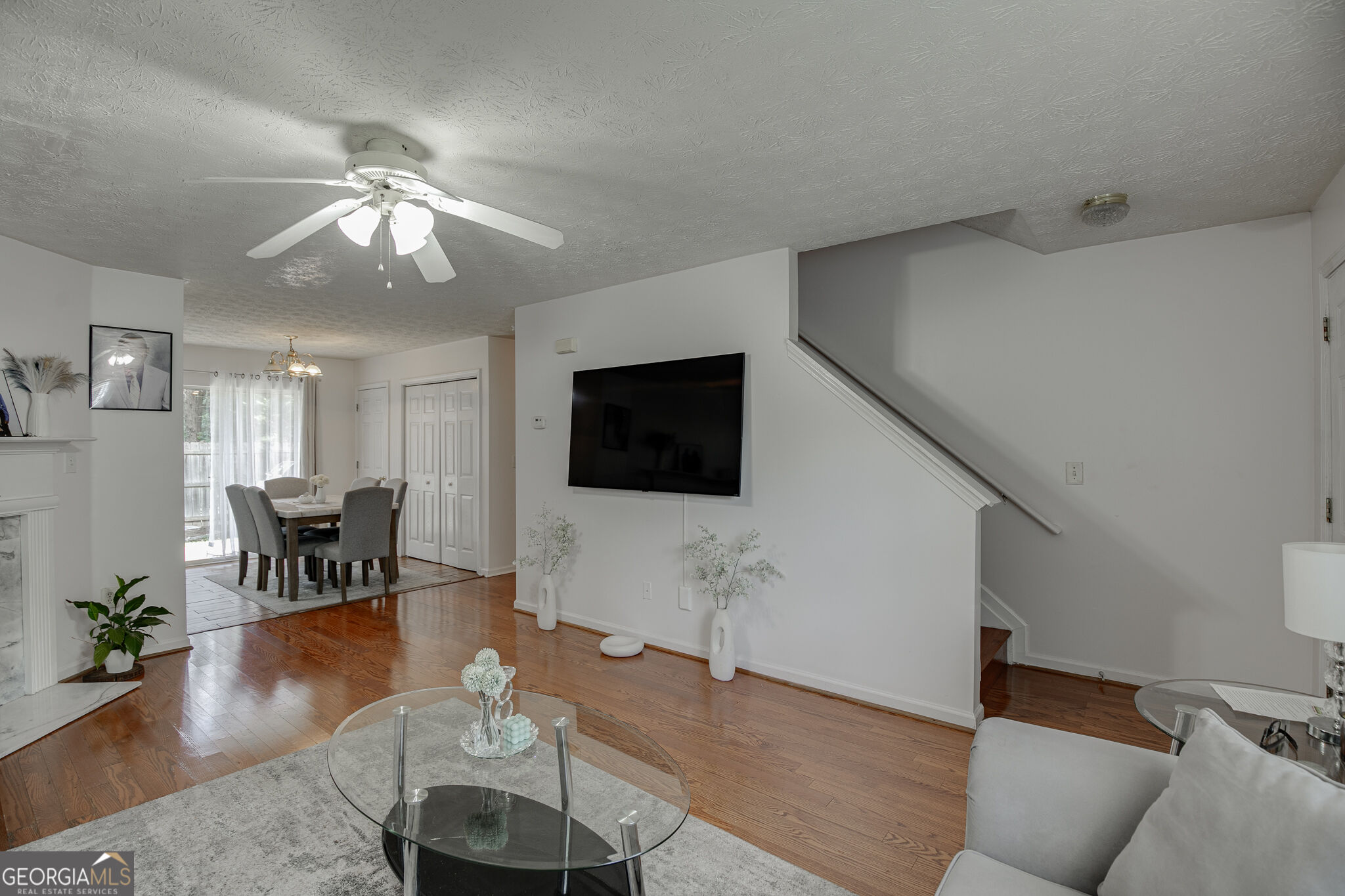 2365 Delfern Drive Property Photo 7