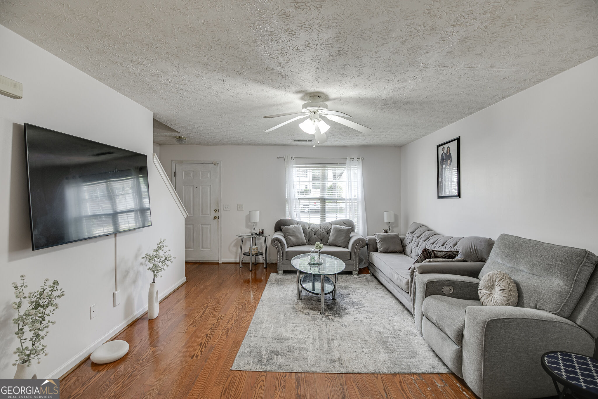 2365 Delfern Drive Property Photo 8