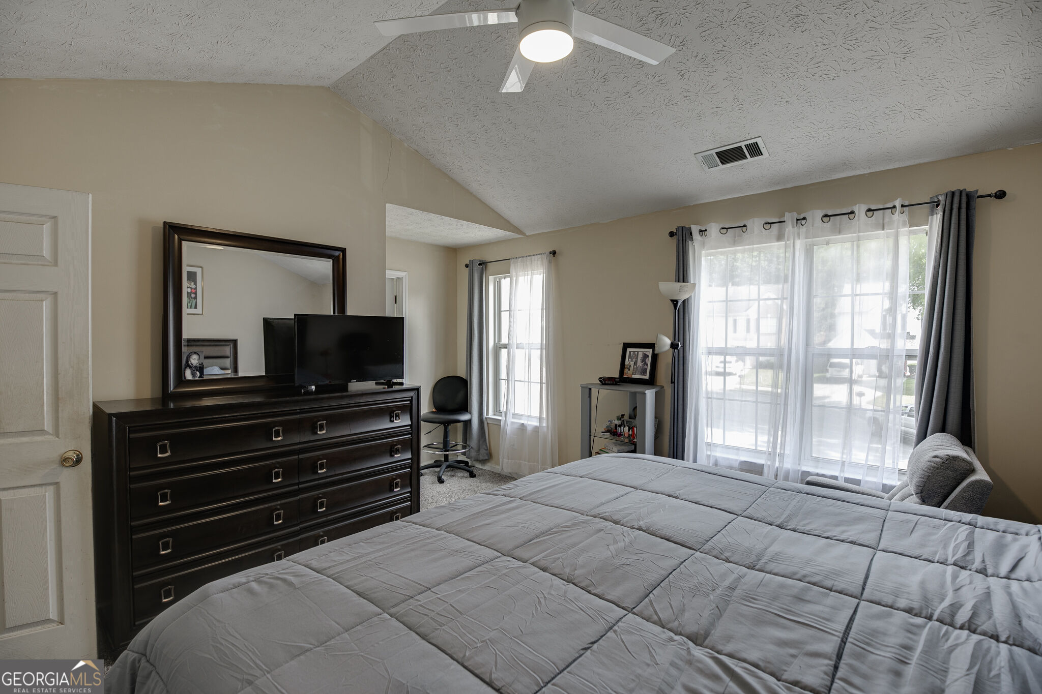 2365 Delfern Drive Property Photo 24