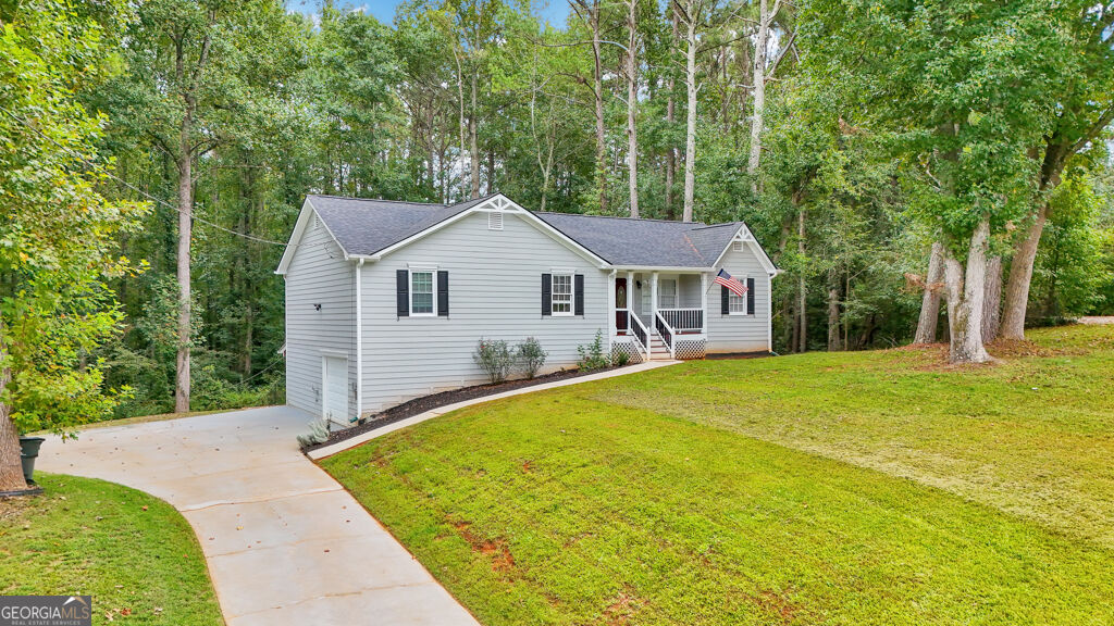 29 Indian Creek Lane Property Photo 2
