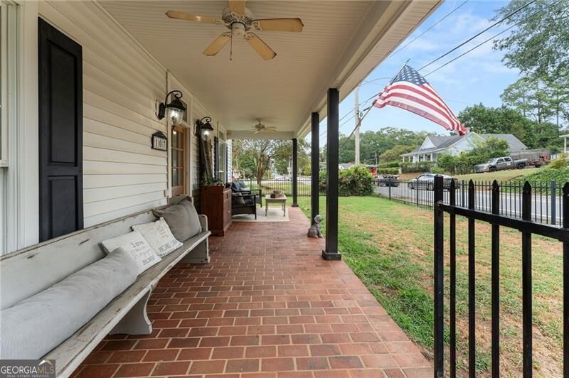 107 Etowah Drive Property Photo 4