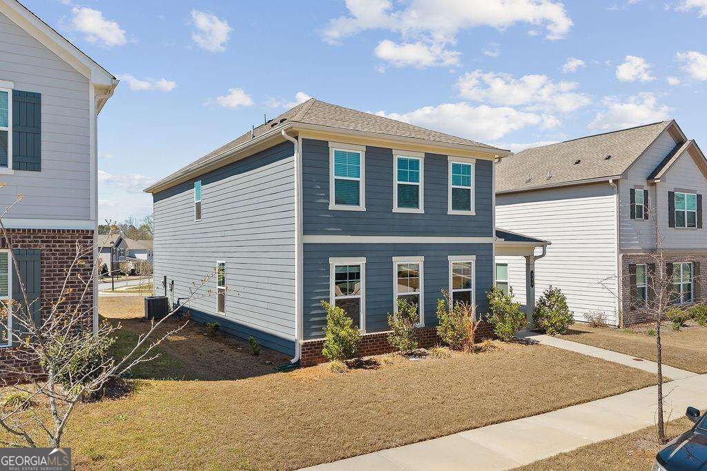 469 Golden Eagle Pk Property Photo 2