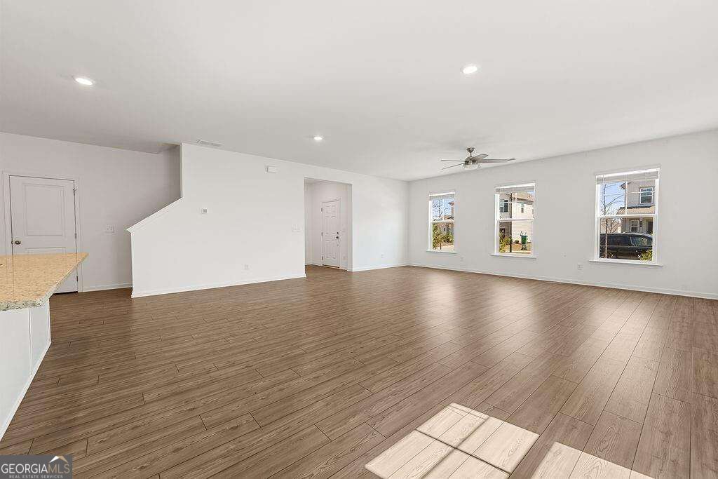 469 Golden Eagle Pk Property Photo 11