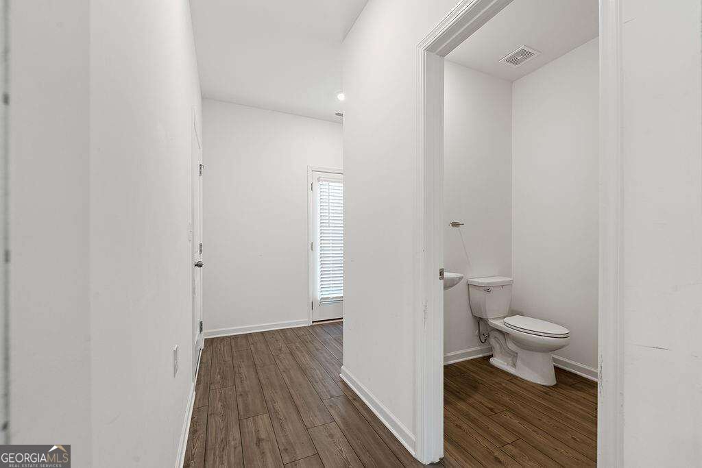 469 Golden Eagle Pk Property Photo 16