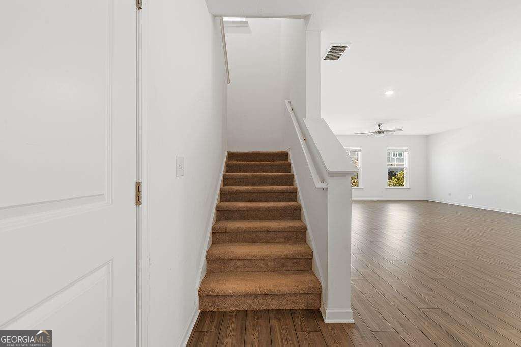 469 Golden Eagle Pk Property Photo 19