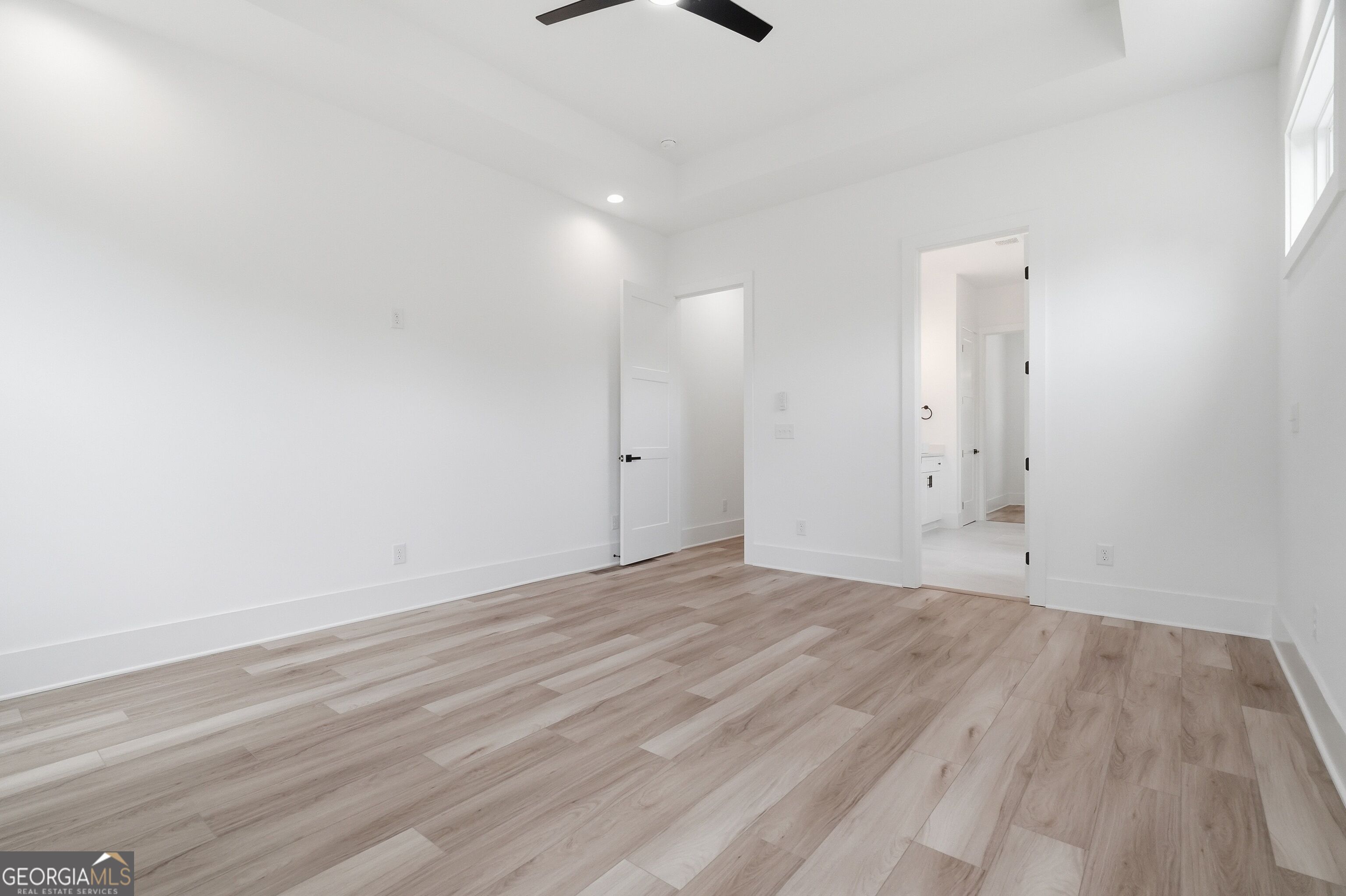 5676 Meadow View Drive Property Photo 30