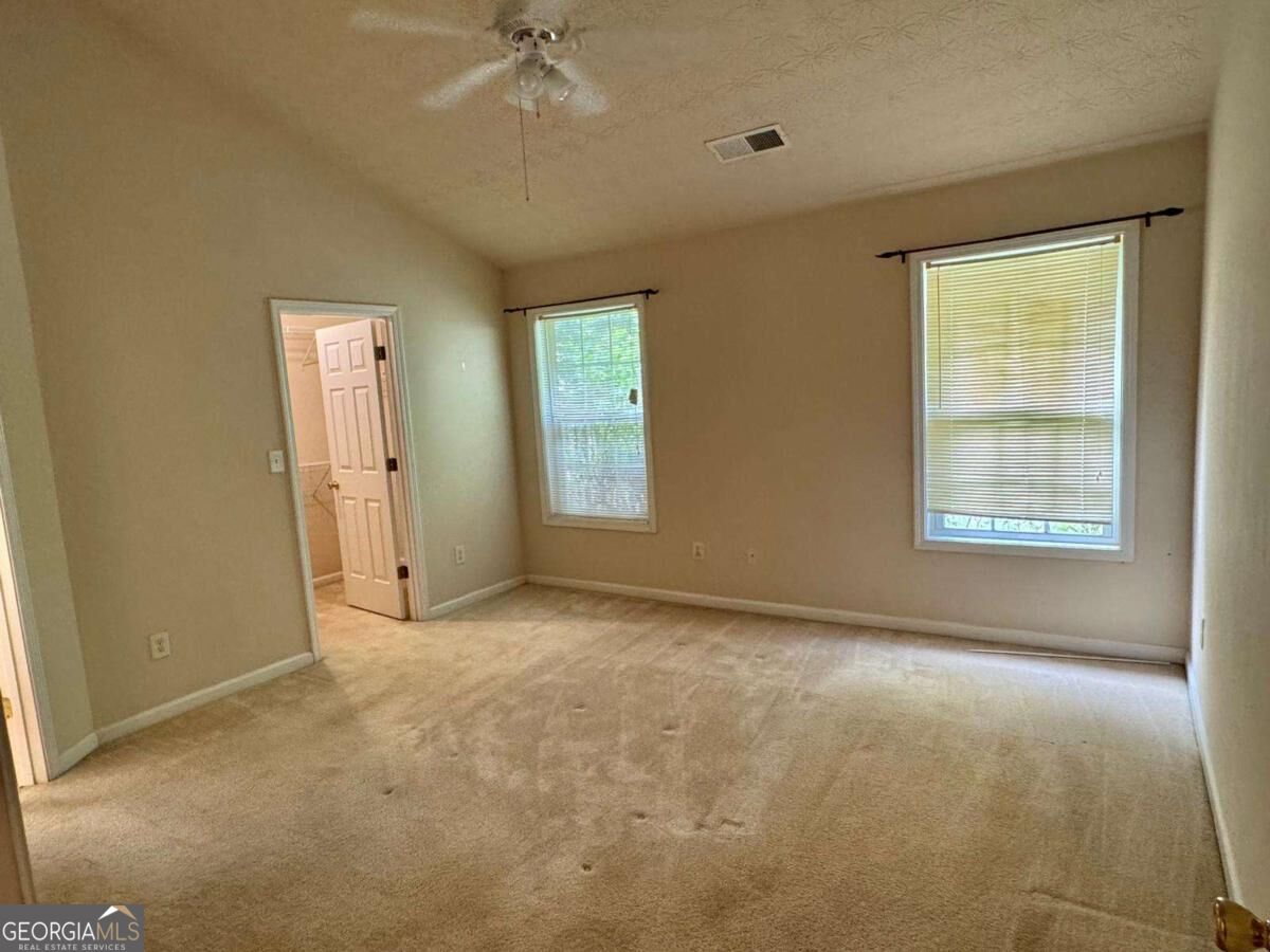 1431 Log Cabin Lane Property Photo 14