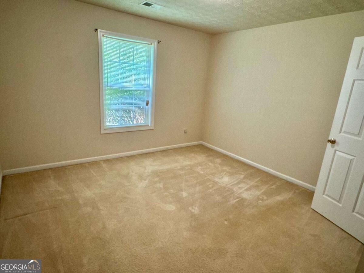 1431 Log Cabin Lane Property Photo 15