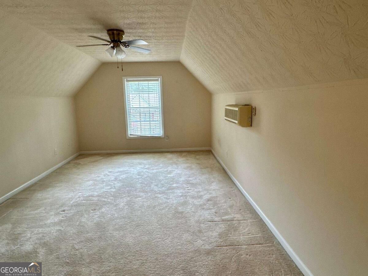 1431 Log Cabin Lane Property Photo 17