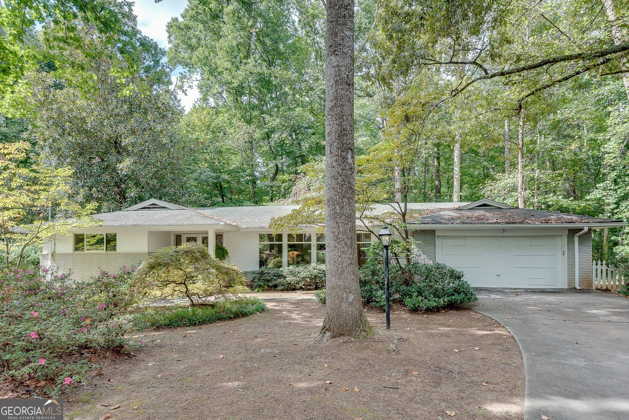 1800 Angelique Drive Property Photo 1