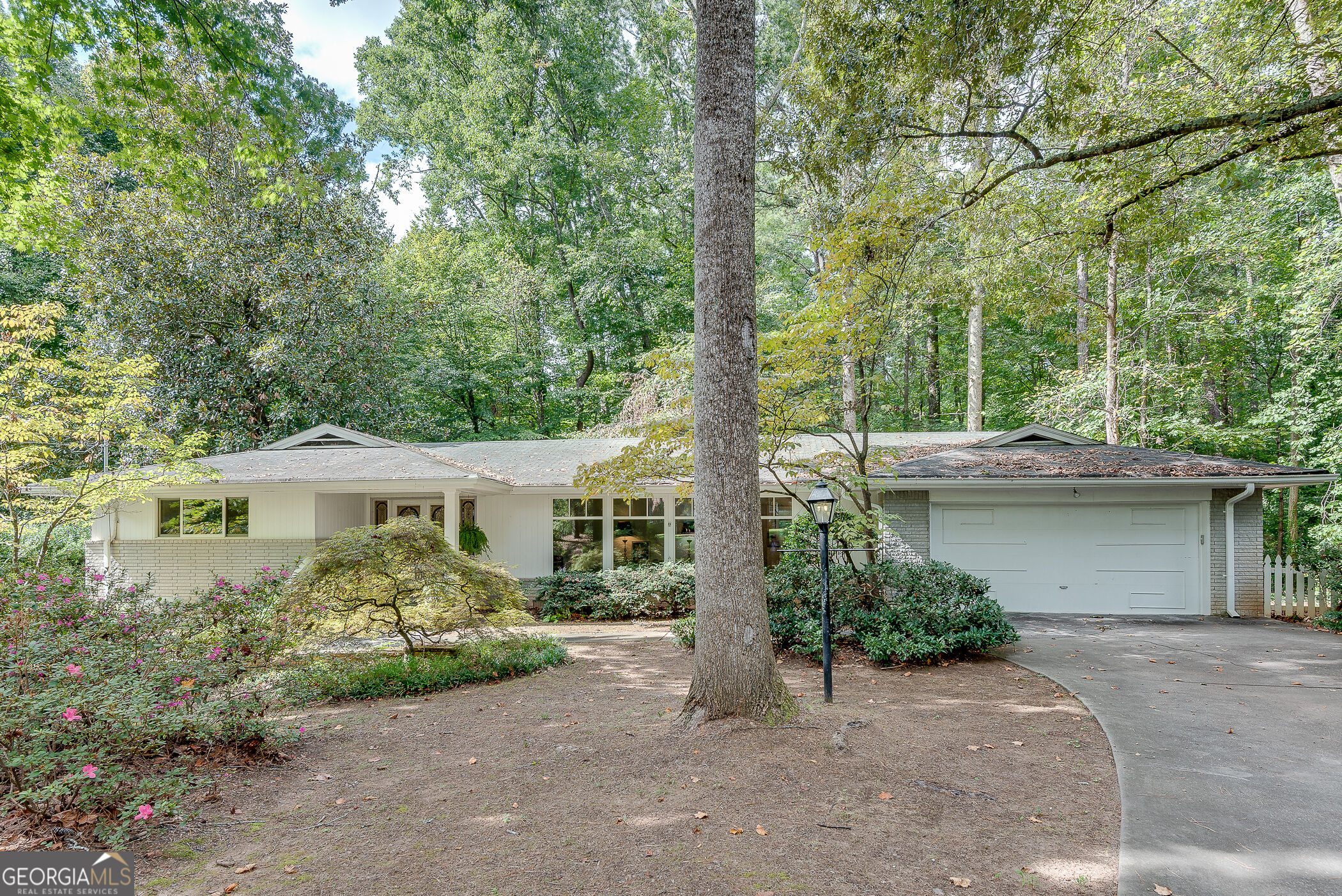 1800 Angelique Drive Property Photo 1