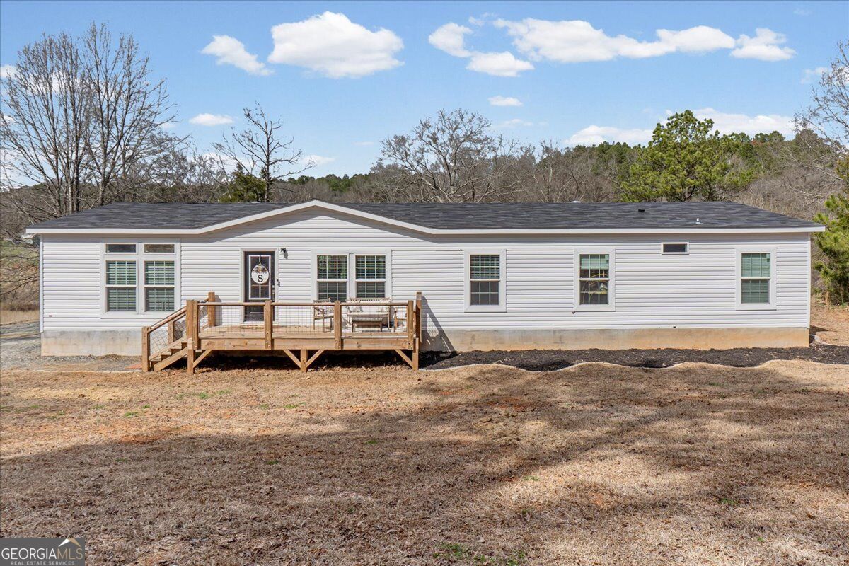 357 Nichols Road Se Property Photo 1