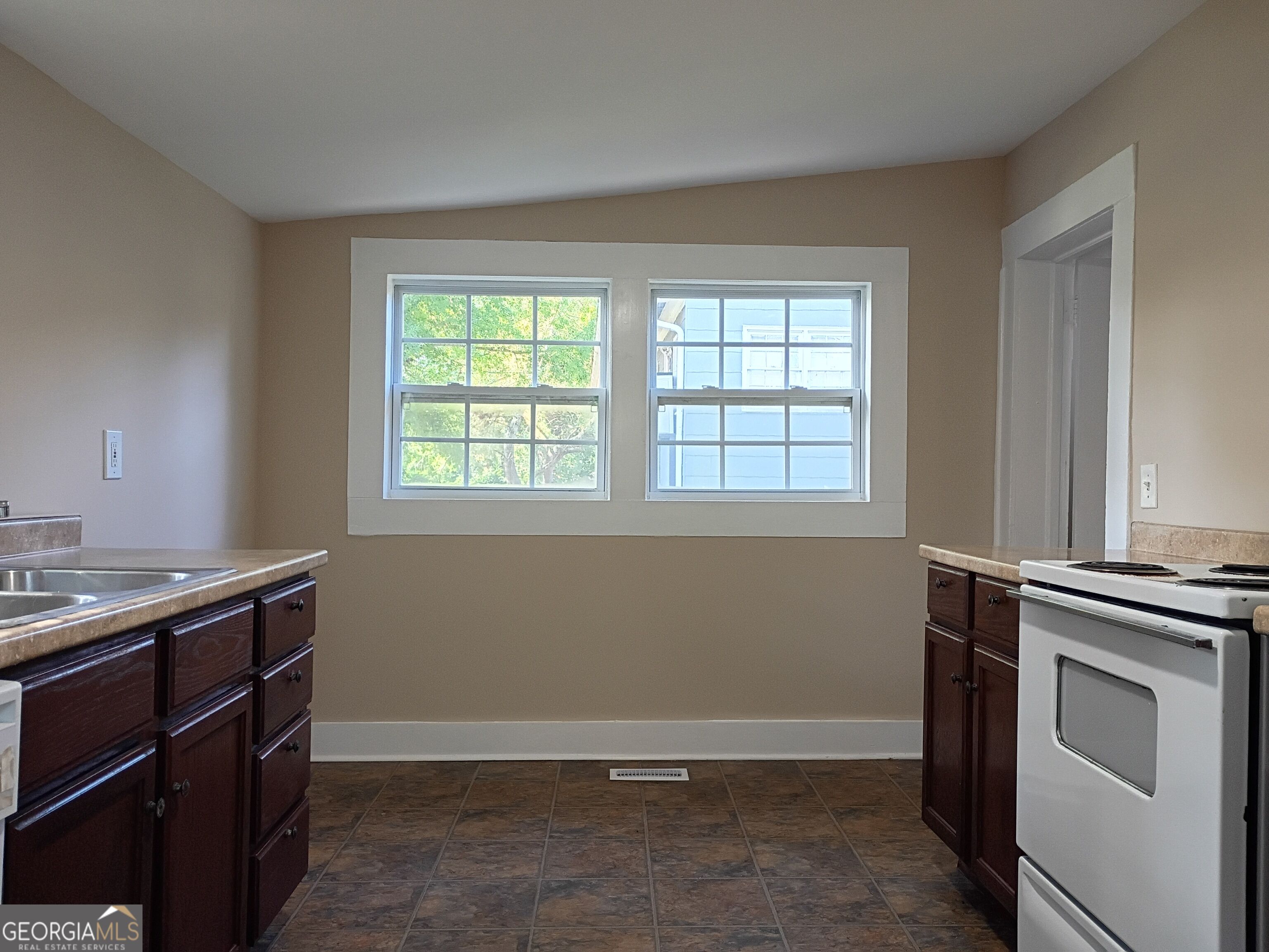 207 Park Avenue # B Property Photo 11
