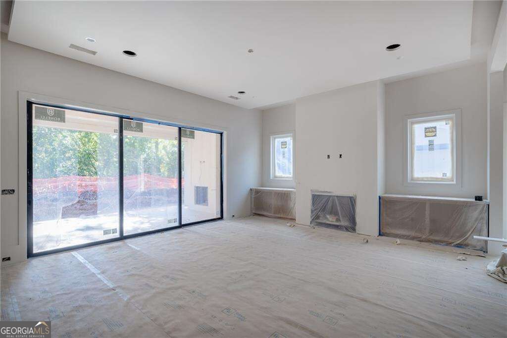 2756 Winding Lane Ne Property Photo 6