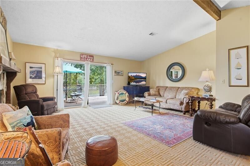 2835 Landington Way Property Photo 7