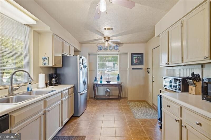2835 Landington Way Property Photo 15