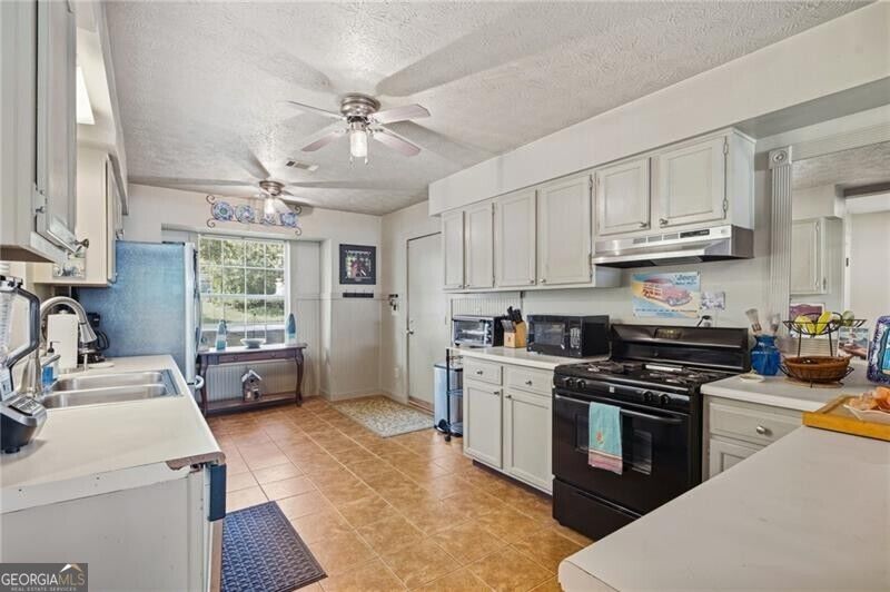 2835 Landington Way Property Photo 16