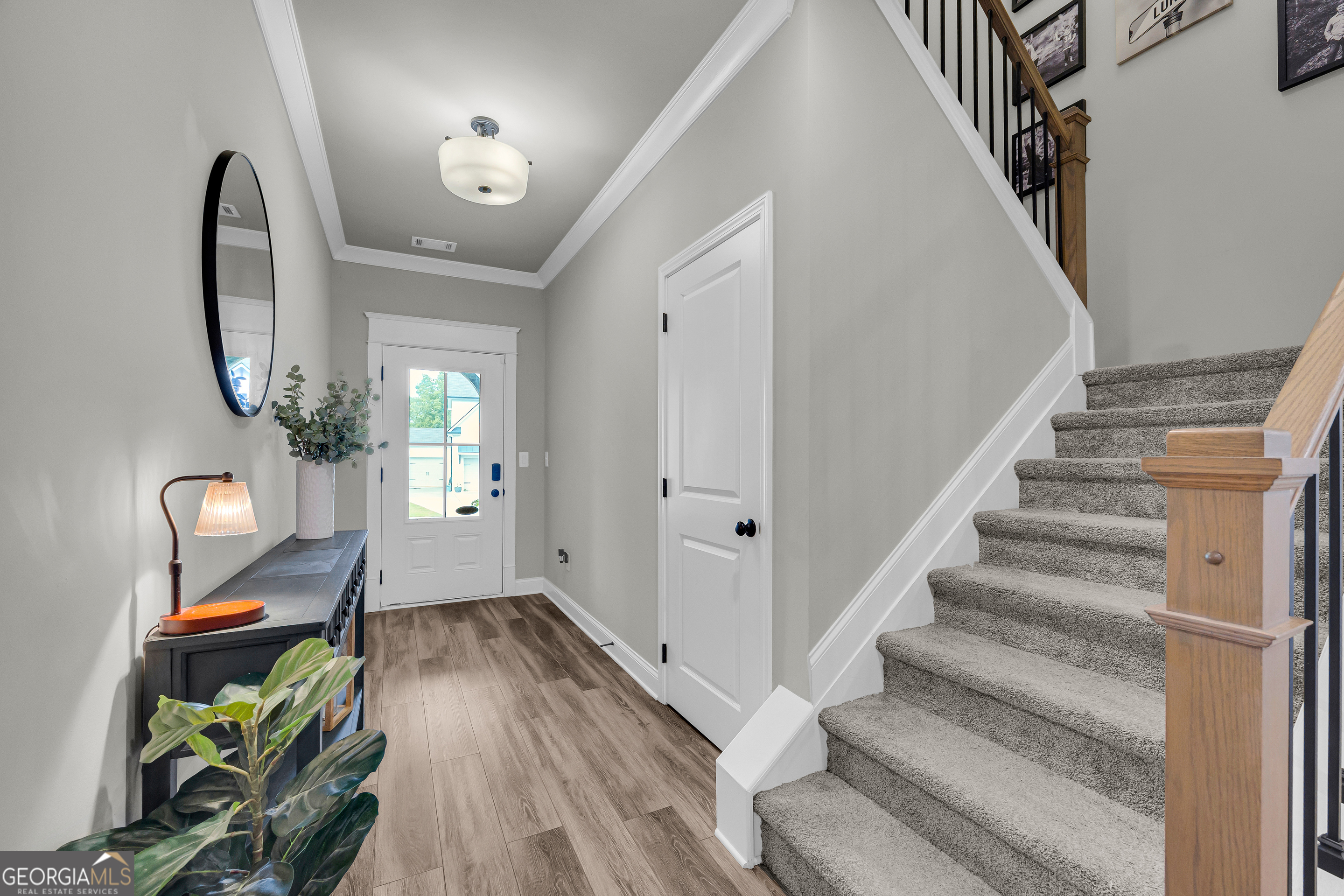 255 Sandhill Lane Property Photo 9