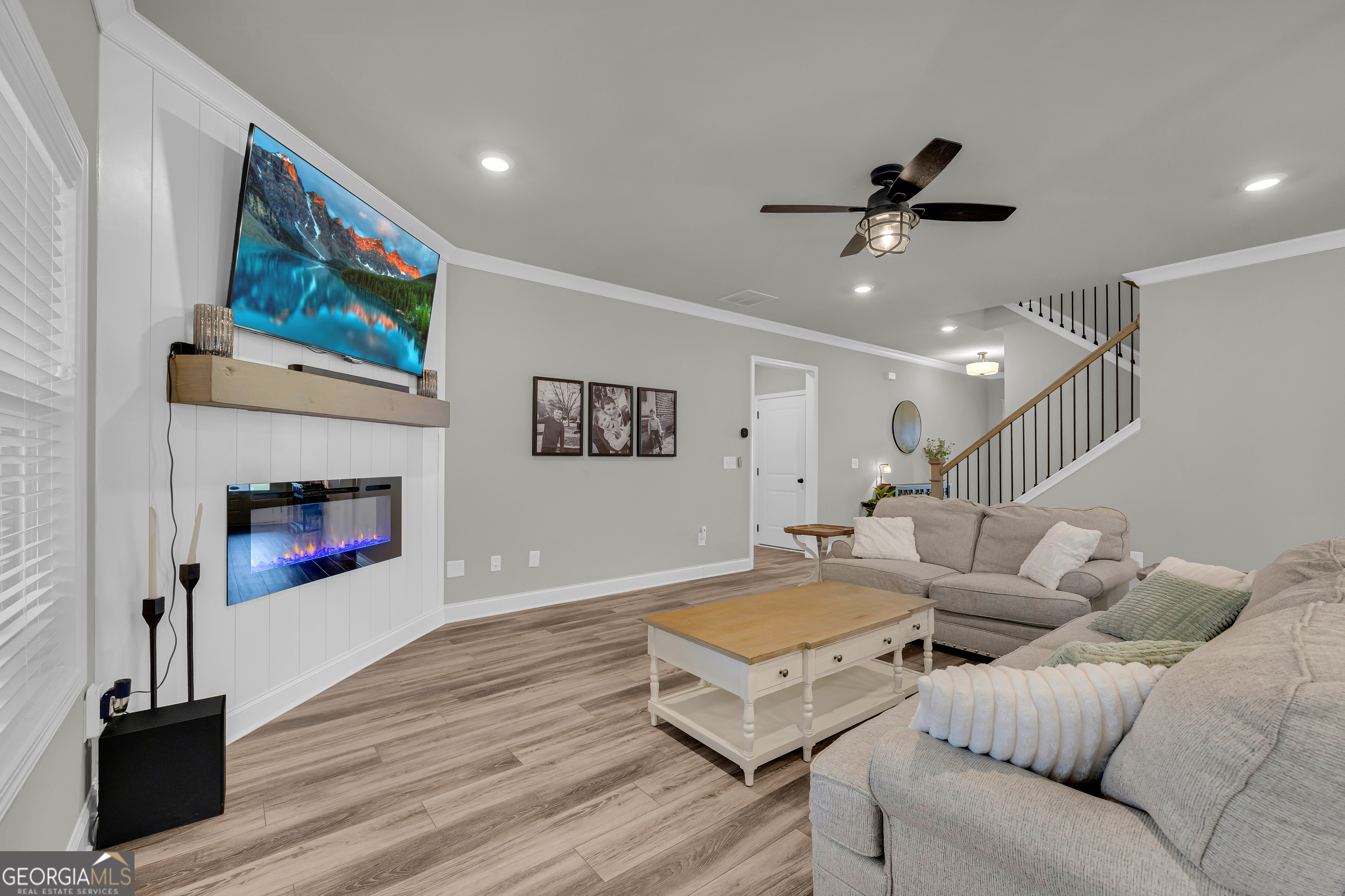 255 Sandhill Lane Property Photo 14