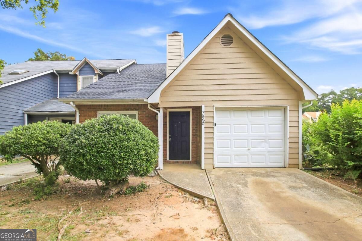 7980 Woodlake Drive Property Photo 1