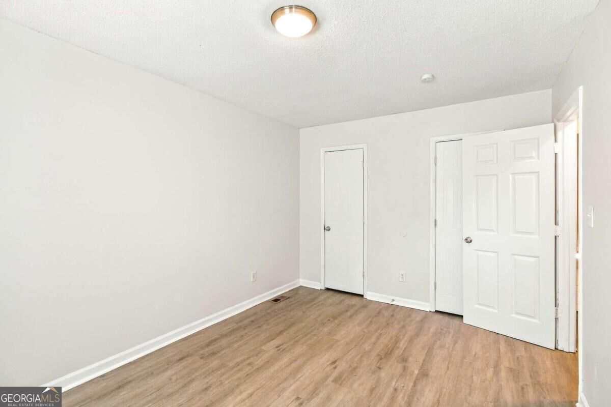 7980 Woodlake Drive Property Photo 7