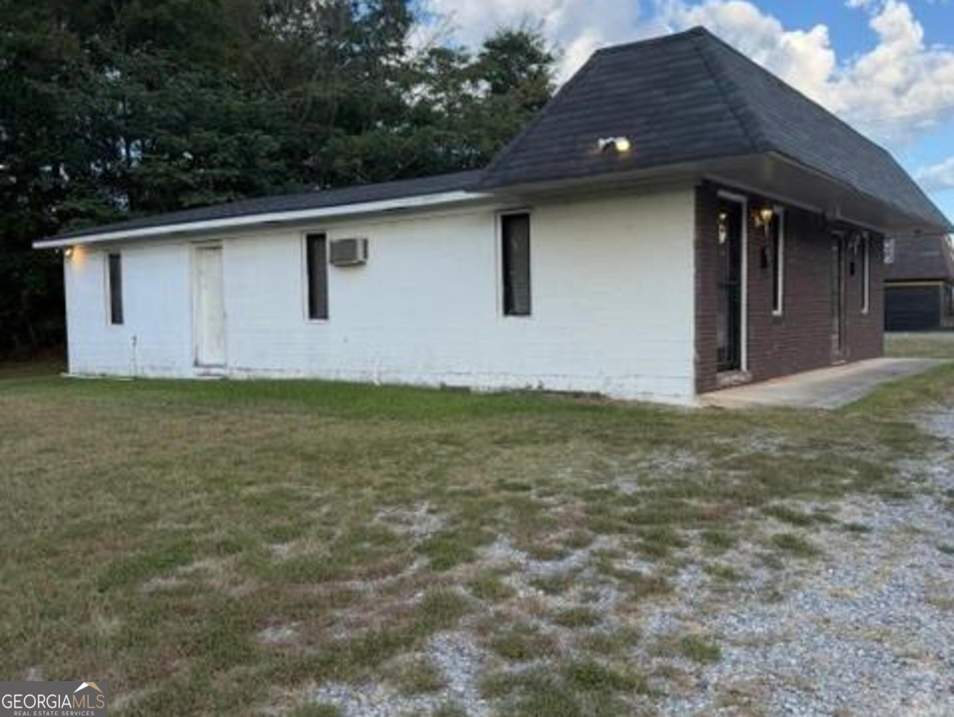 3272 Jeffersonville Road Property Photo 10
