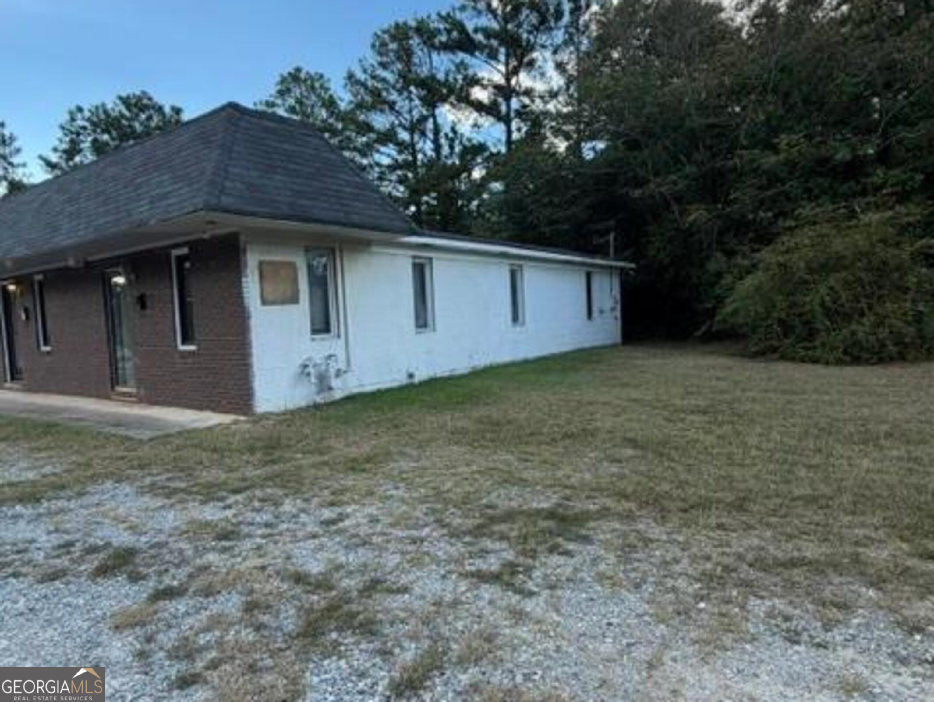 3272 Jeffersonville Road Property Photo 11