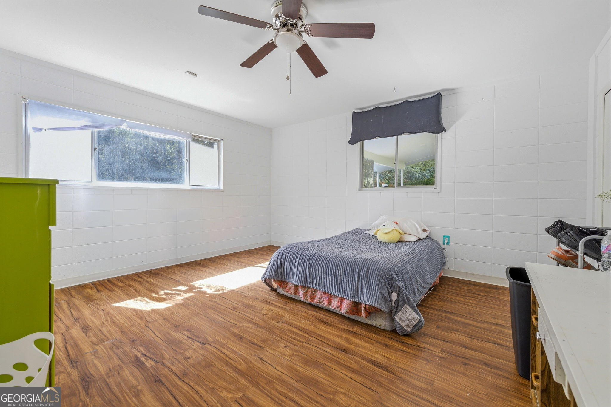 490 Maple Street Property Photo 40