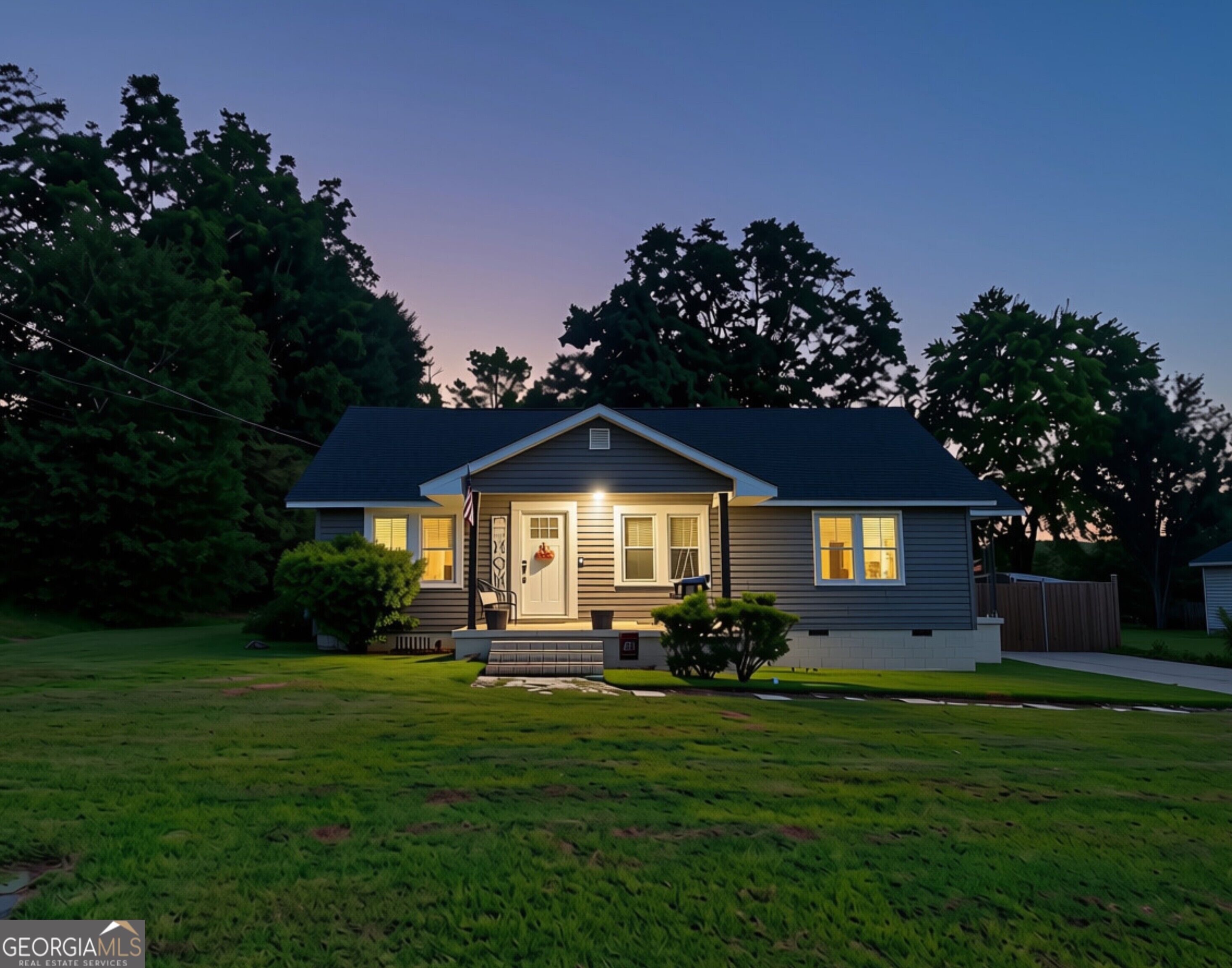 1905 41st Street Property Photo 2